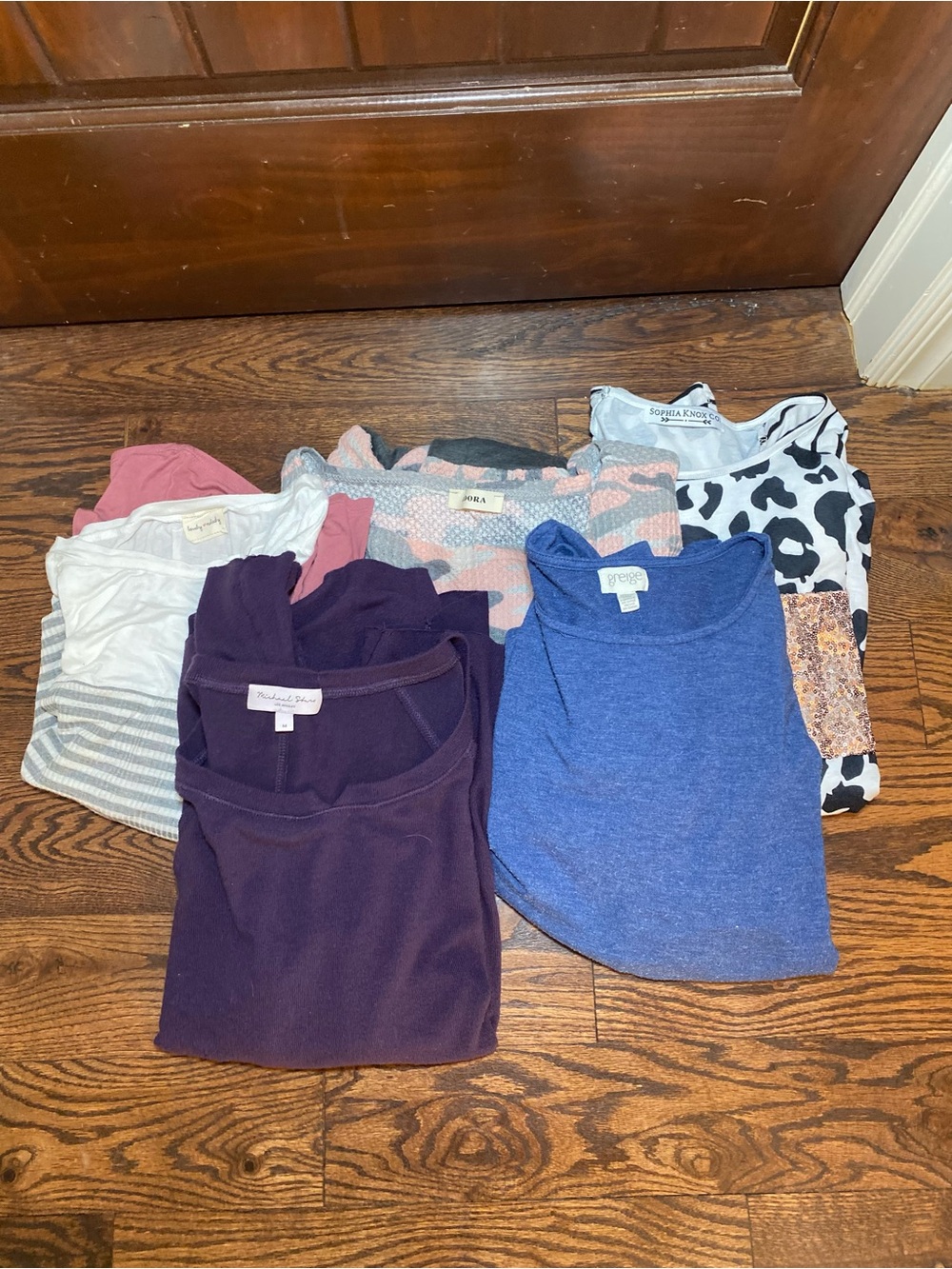 Women’s Lot Of 5 Long Sleeve T-Shirts Size Medium Mixed Brand Lot